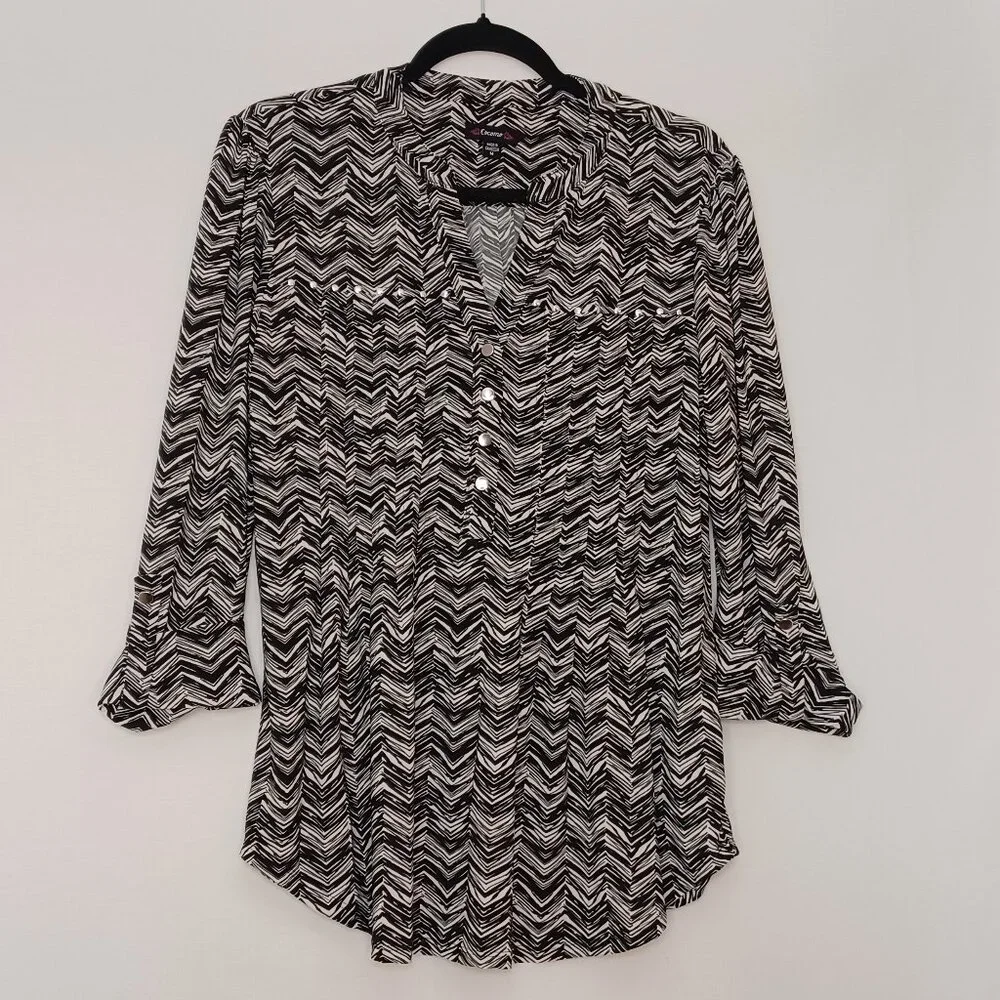 Cocomo Black and White Chevron‎ Women's Top